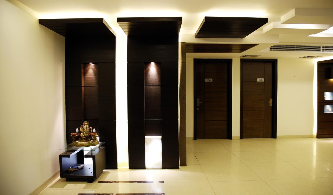 Fabhotel Oasis Dlf Phase 3 Ґурґаон Екстер'єр фото